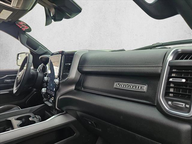 Used 2025 RAM 1500 Laramie w/ Sport Appearance Package AWD/4WD image 25