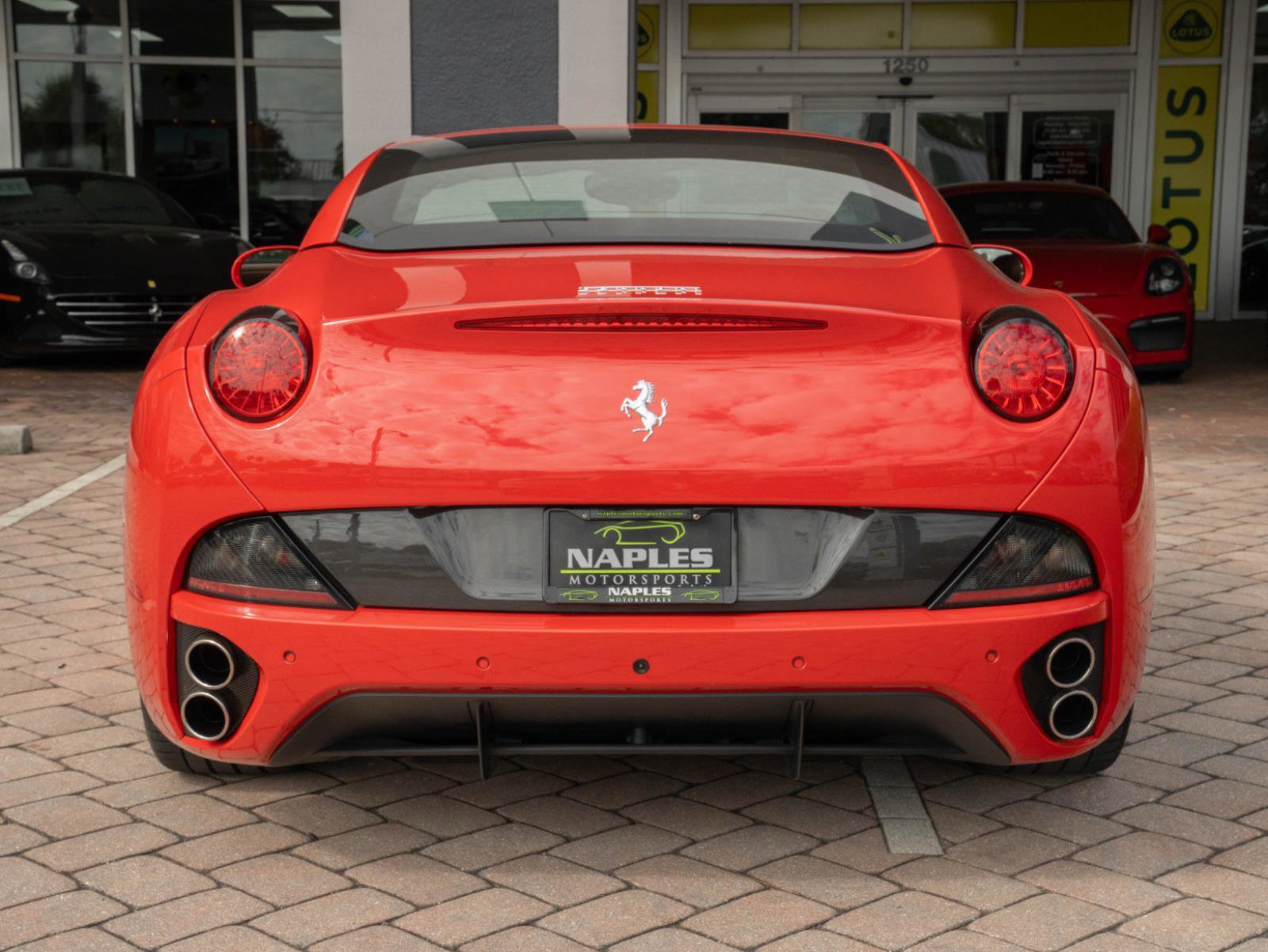 Used 2014 Ferrari California image 13