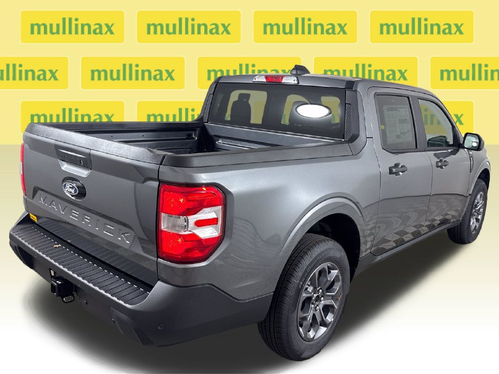New 2026 Ford Maverick XLT w/ XLT Luxury Package FWD image 18