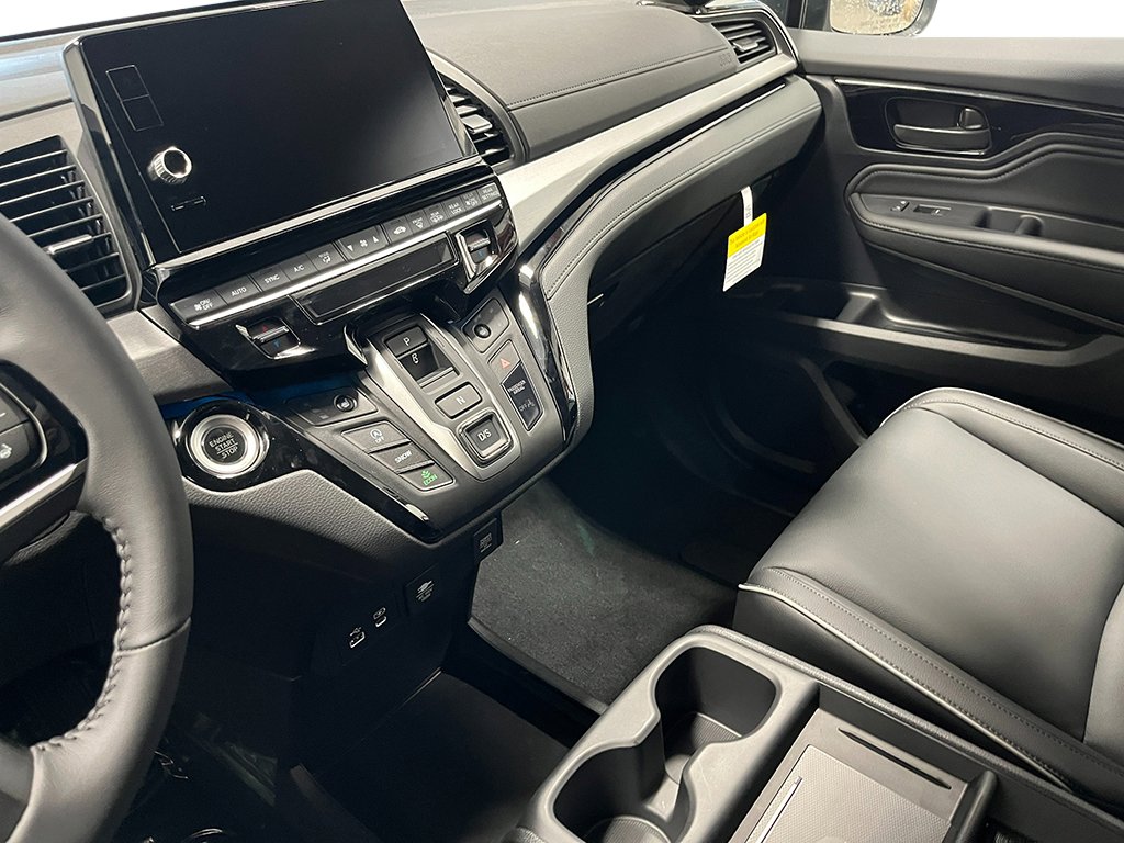 New 2026 Honda Odyssey Touring image 16