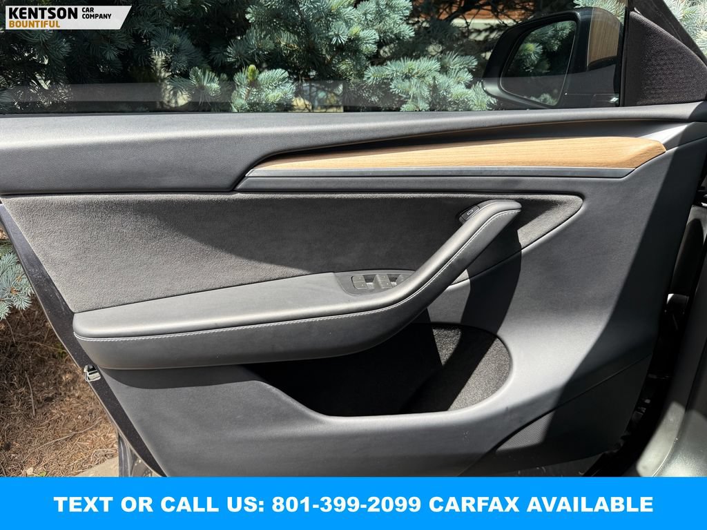 Used 2024 Tesla Model Y Long Range AWD/4WD image 15