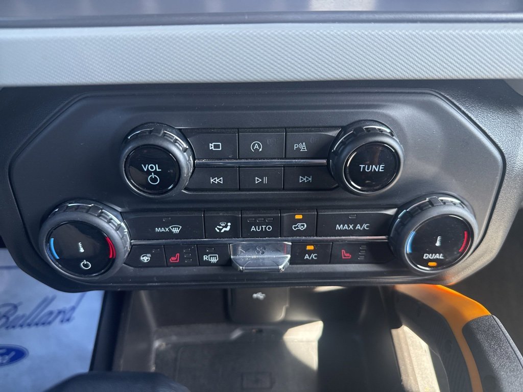 Used 2022 Ford Bronco Badlands image 8