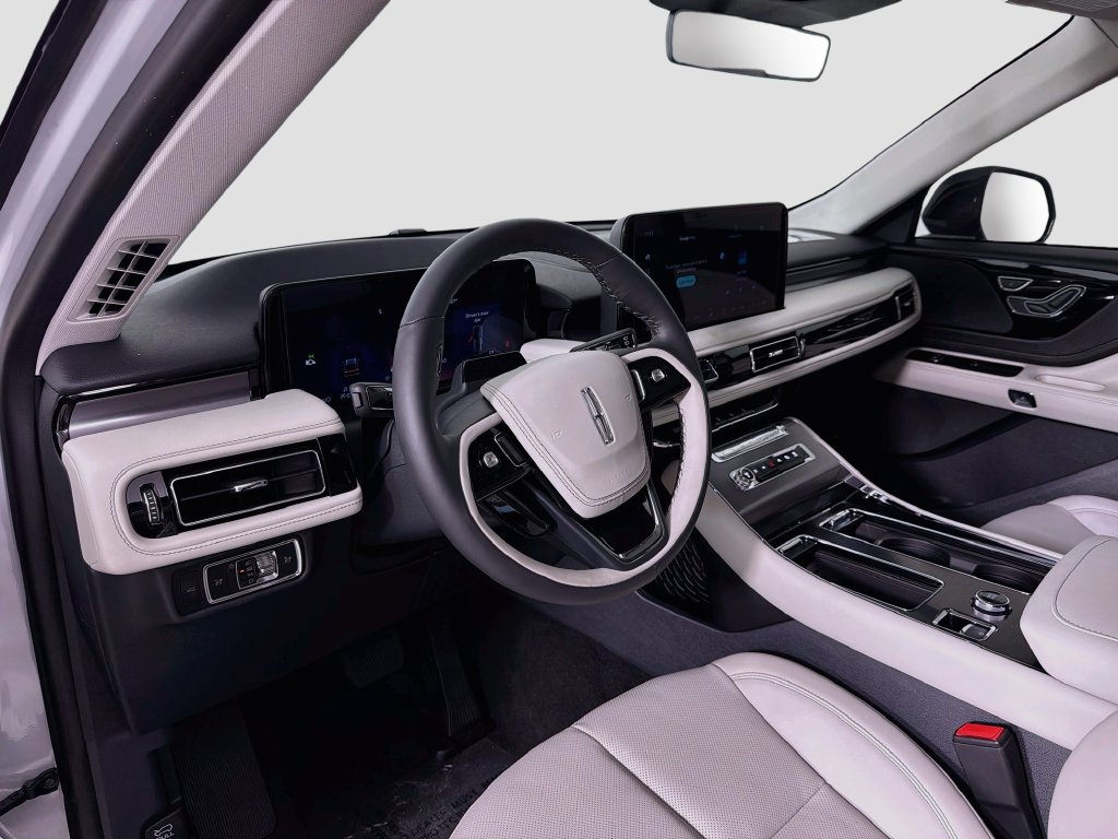 New 2027 Lincoln Aviator 2WD image 9