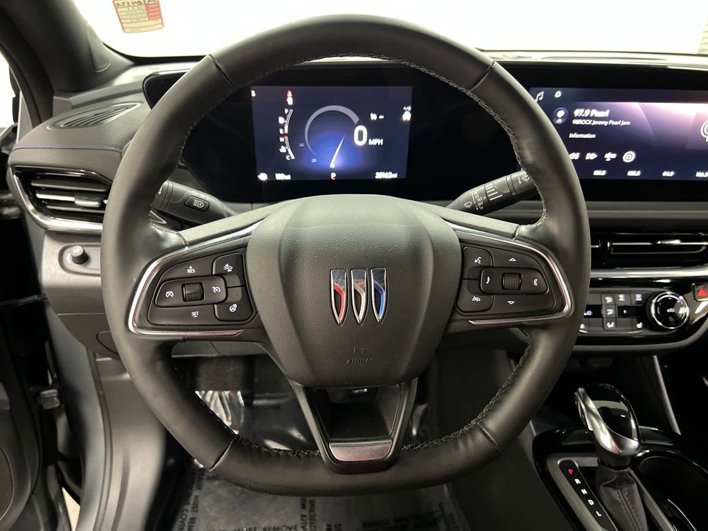 Used 2024 Buick Envista Sport Touring w/ Convenience I Package FWD image 16