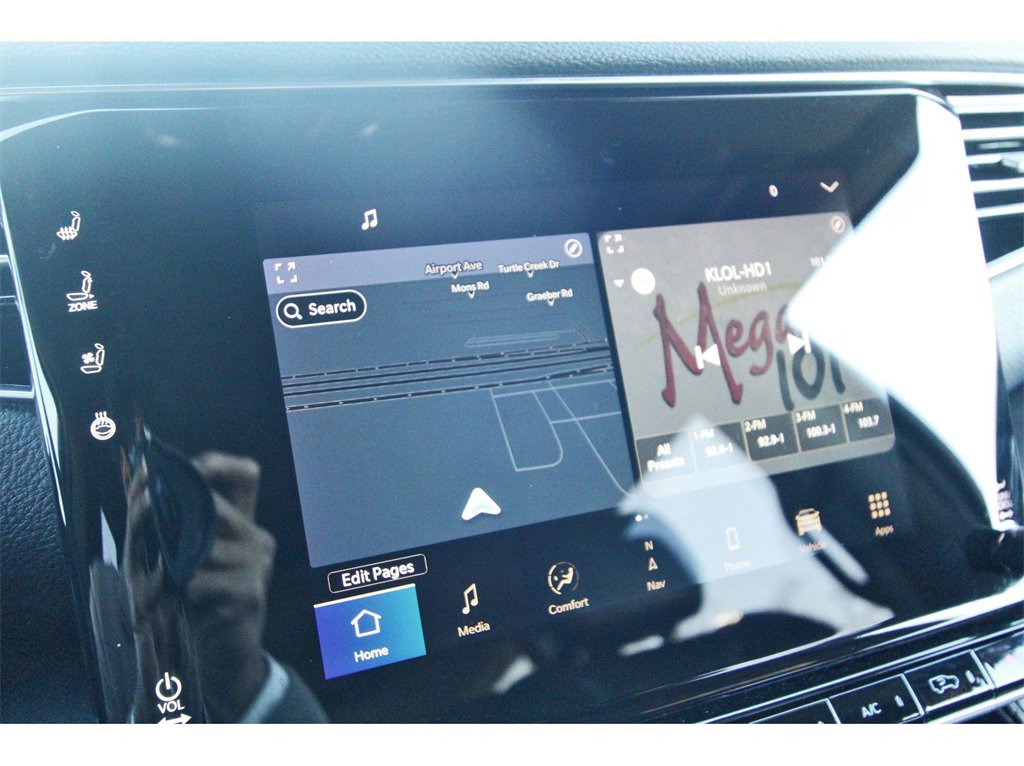 Used 2023 Jeep Wagoneer L 2WD w/ Premium Group I image 25