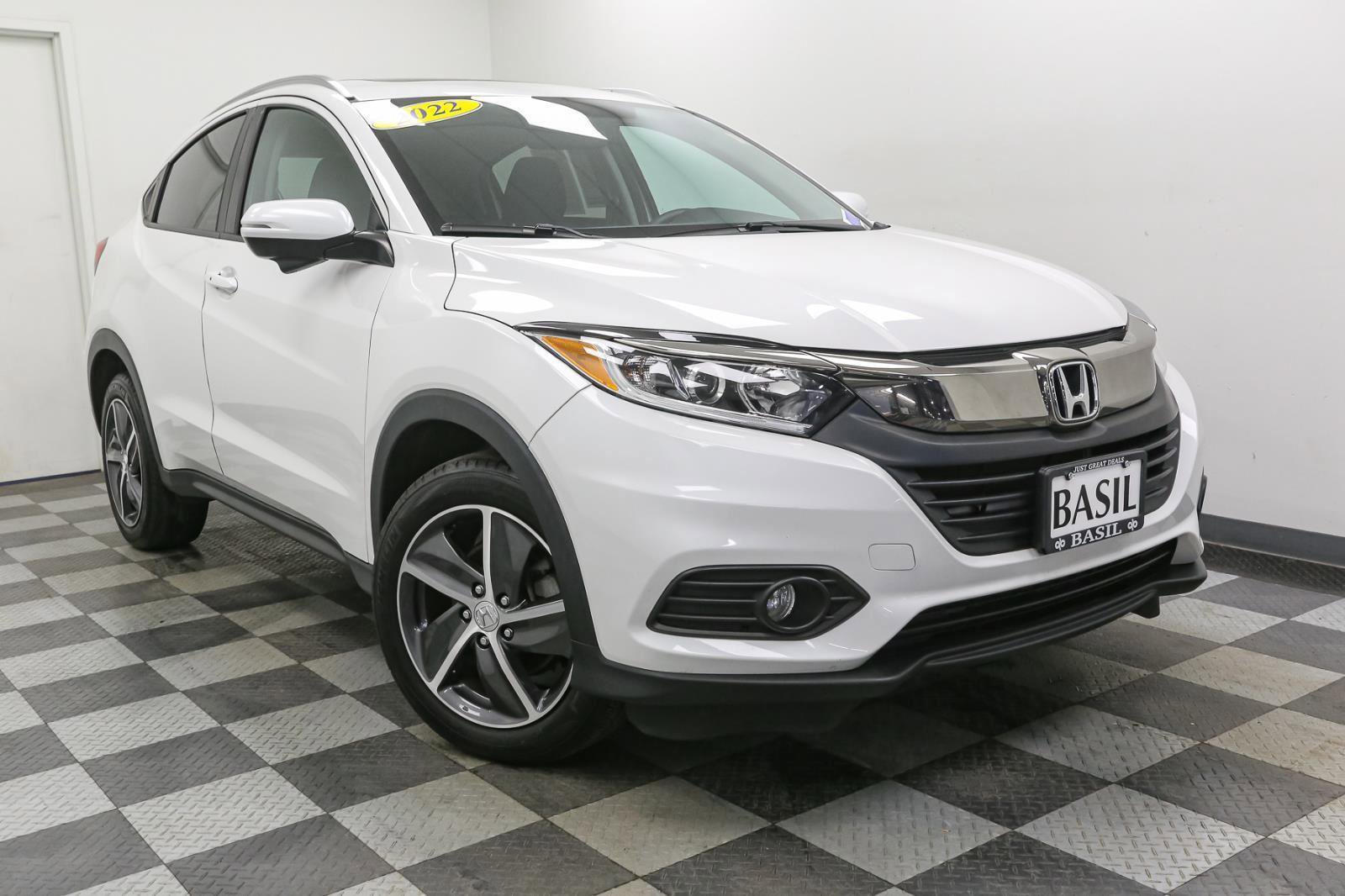 Used 2022 Honda HR-V EX image 2