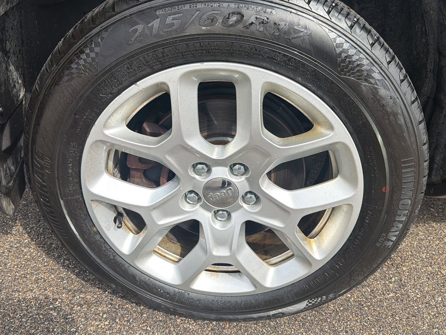 Used 2016 Jeep Renegade Latitude w/ Cold Weather Group image 10