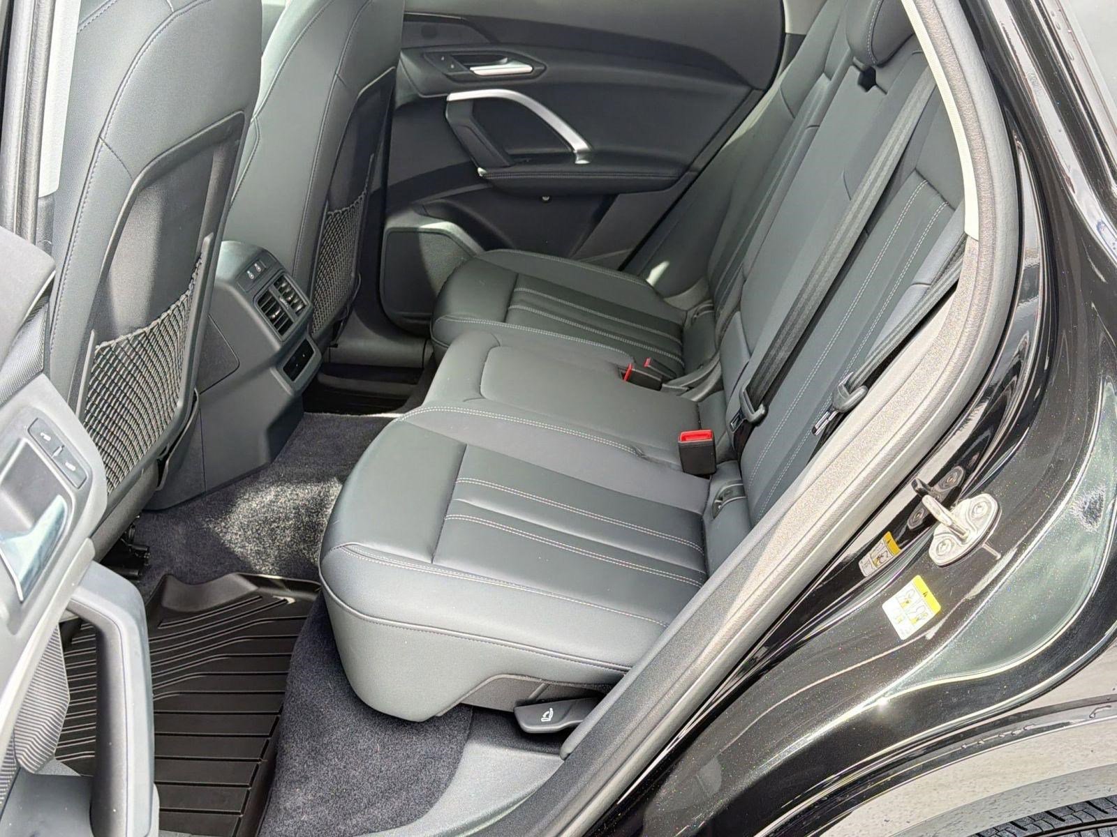 Used 2025 Audi Q5 Premium w/ Convenience Package AWD/4WD image 15