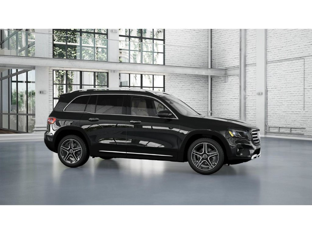 Used 2026 Mercedes-Benz GLB 250 4MATIC image 14