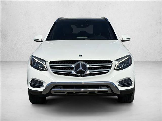 Used 2019 Mercedes-Benz GLC 350e 4MATIC image 2