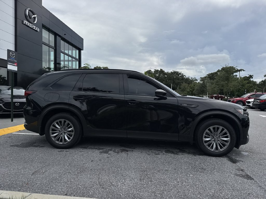 Certified 2025 MAZDA CX-70 Plug-In Hybrid w/ Premium Plus AWD/4WD image 23