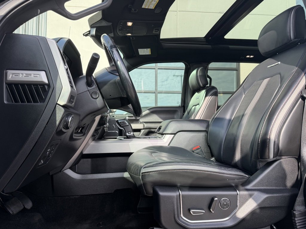 Used 2018 Ford F150 Platinum w/ Equipment Group 701A Luxury image 4