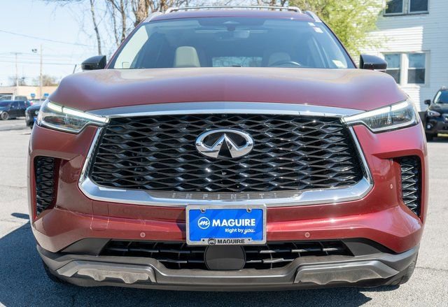 Used 2023 INFINITI QX60 Sensory w/ Cargo Package AWD/4WD image 3