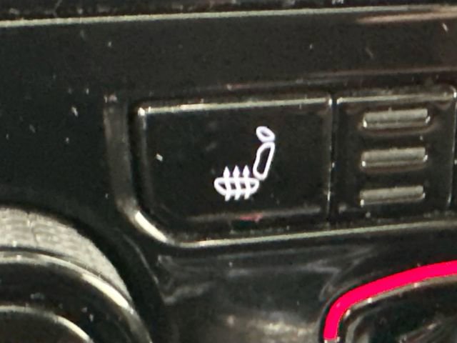 Used 2023 Jeep Grand Cherokee L Laredo image 18