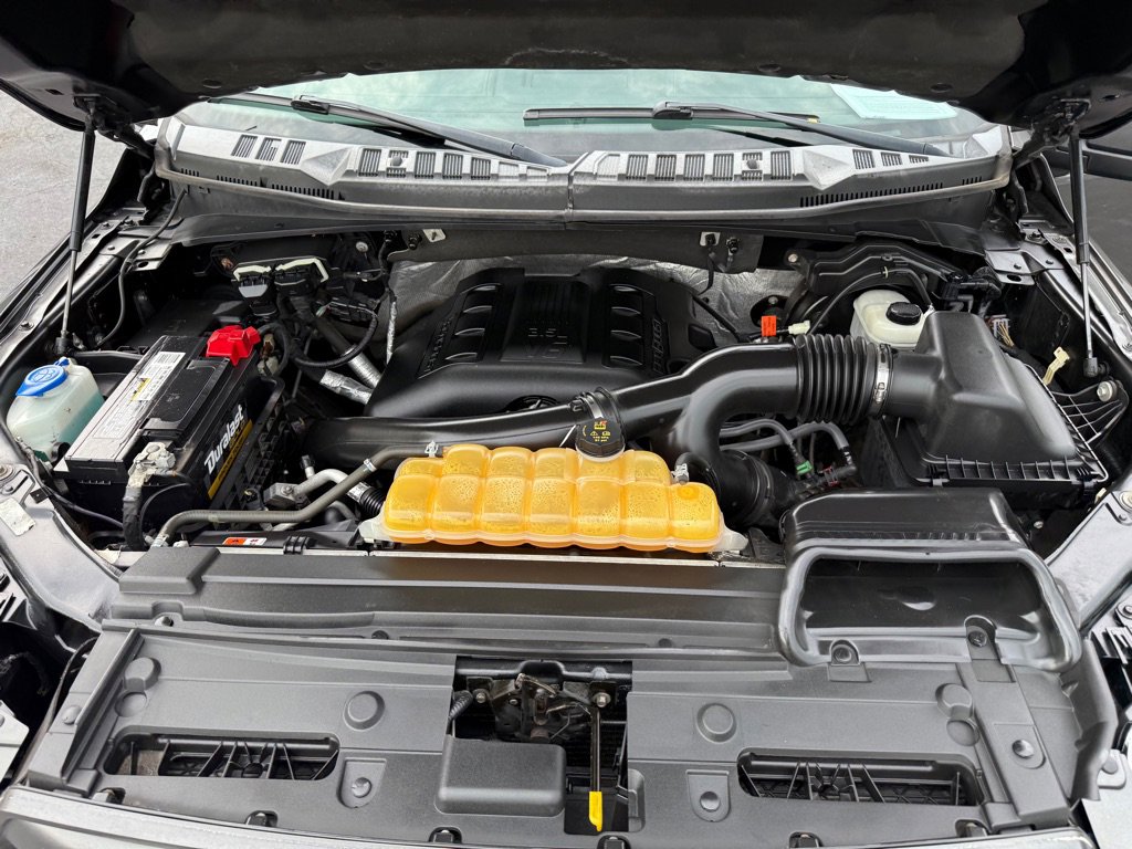 Used 2015 Ford F150 Lariat image 41