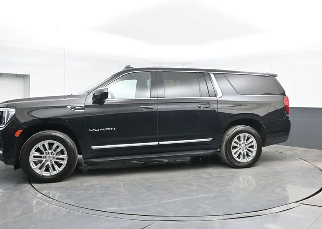 Used 2023 GMC Yukon XL SLT w/ Max Trailering Package AWD/4WD image 11