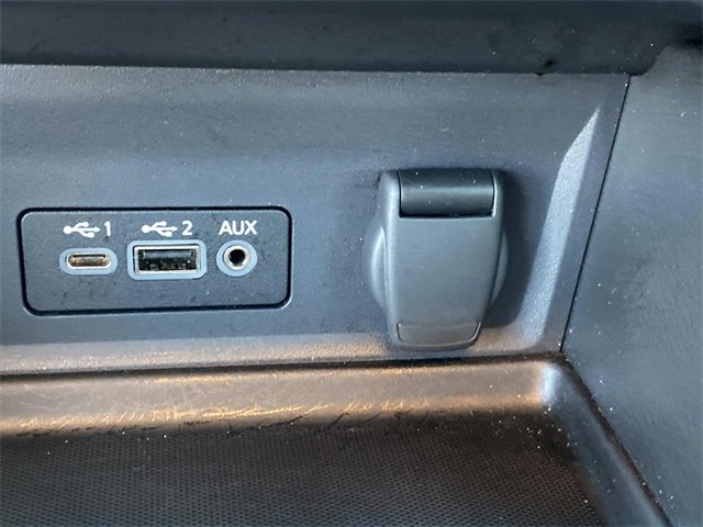 Used 2024 Nissan Sentra SR w/ SR Premium Package image 32