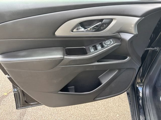 Used 2020 Chevrolet Traverse LS w/ LPO, Floor Liner Package FWD image 15