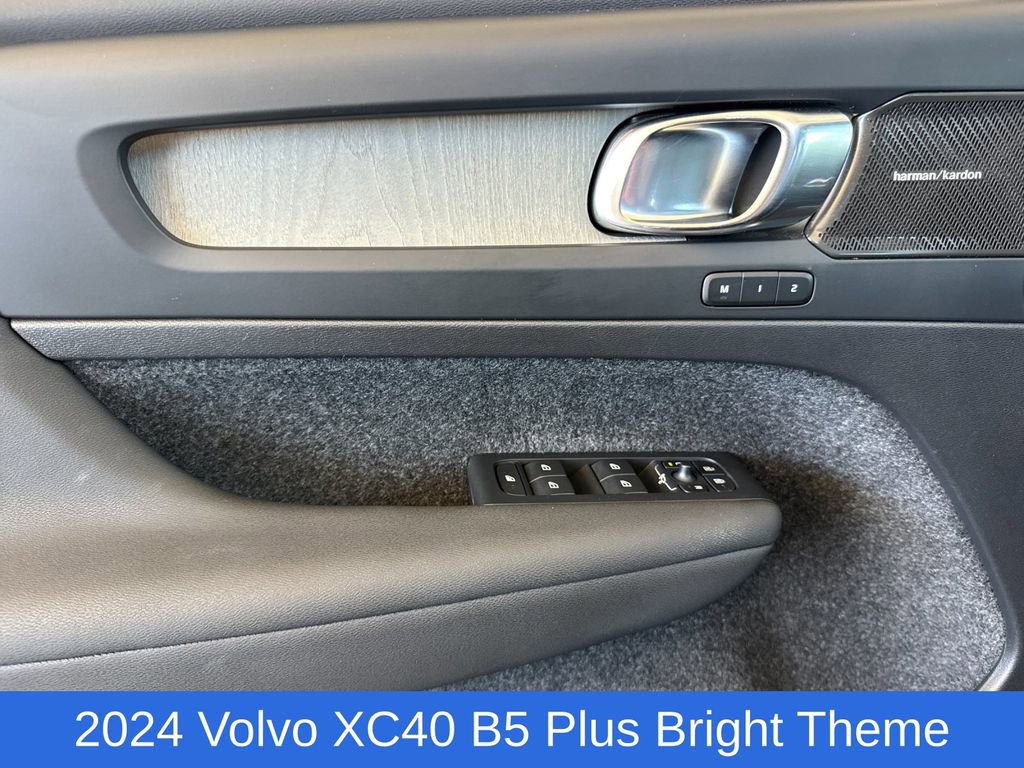 Certified 2024 Volvo XC40 B5 Plus w/ Protection Package Premier image 10