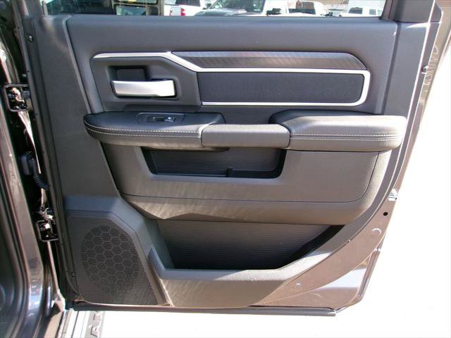 Certified 2025 RAM 2500 Big Horn AWD/4WD image 9
