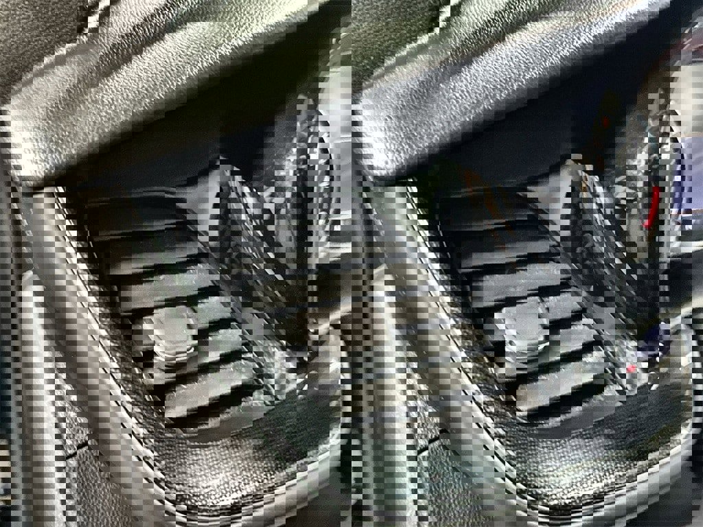 Used 2023 Buick Envision Preferred image 15