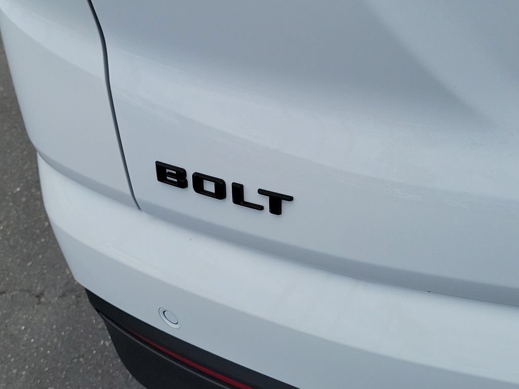 Used 2027 Chevrolet Bolt LT w/ Comfort Package FWD image 19