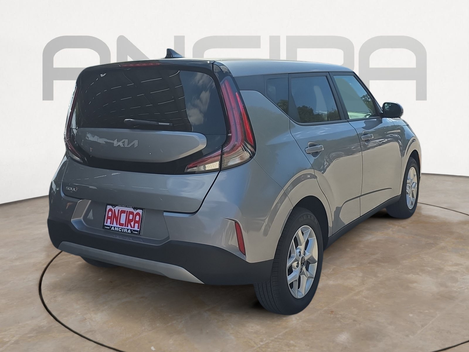 Certified 2025 Kia Soul LX w/ LX Technology Package FWD image 8