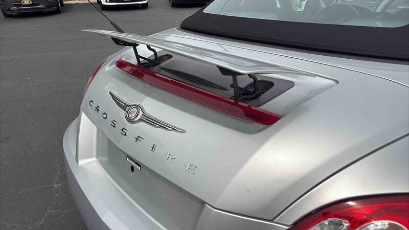 Used 2007 Chrysler Crossfire Limited RWD image 10
