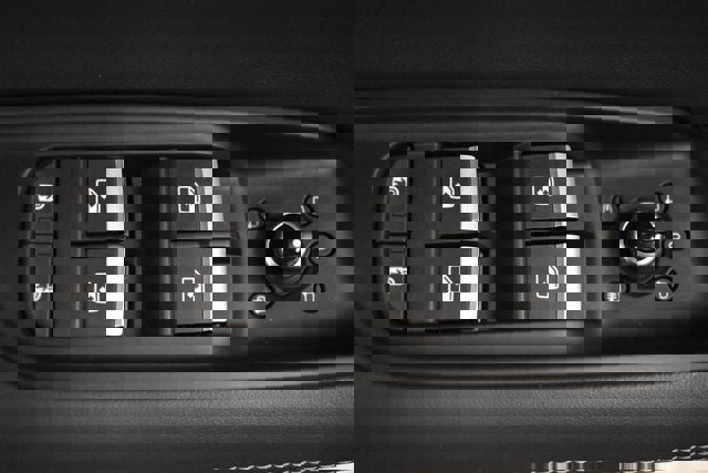 Used 2025 Audi Q7 3.0T Premium Plus image 23