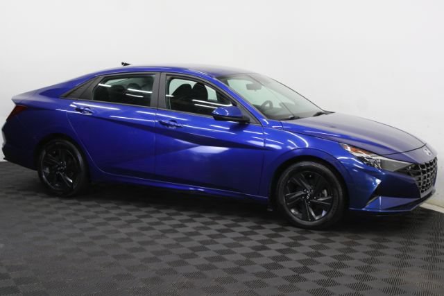 Used 2021 Hyundai Elantra SEL w/ Cargo Package FWD image 3