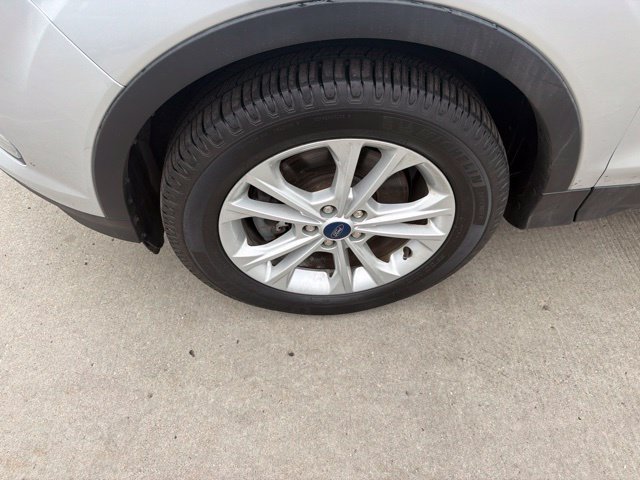 Used 2018 Ford Escape SEL w/ Ford Safe & Smart Package AWD/4WD image 11