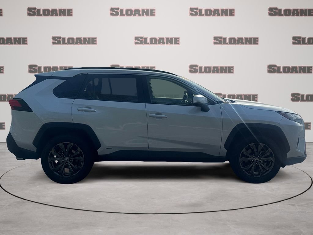 Used 2023 Toyota RAV4 XLE Premium AWD/4WD image 6