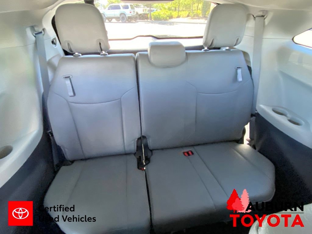 Certified 2023 Toyota Sienna XLE FWD image 21