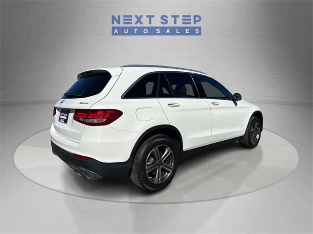 Used 2018 Mercedes-Benz GLC 300 4MATIC w/ Premium Package image 8