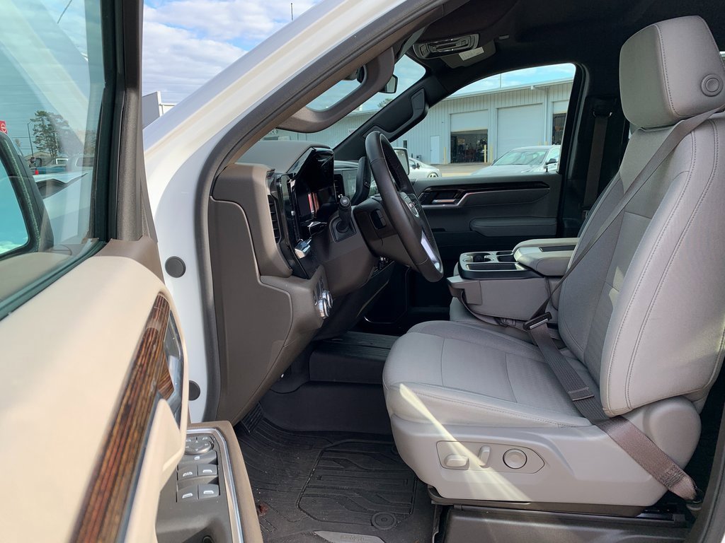 Used 2025 GMC Sierra 1500 SLE w/ Preferred Package image 22