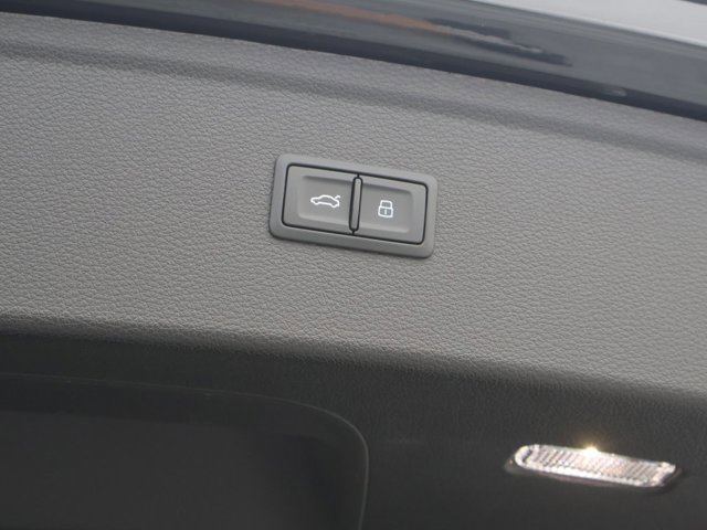 Certified 2023 Audi Q5 2.0T Premium Plus w/ Premium Plus Package AWD/4WD image 25