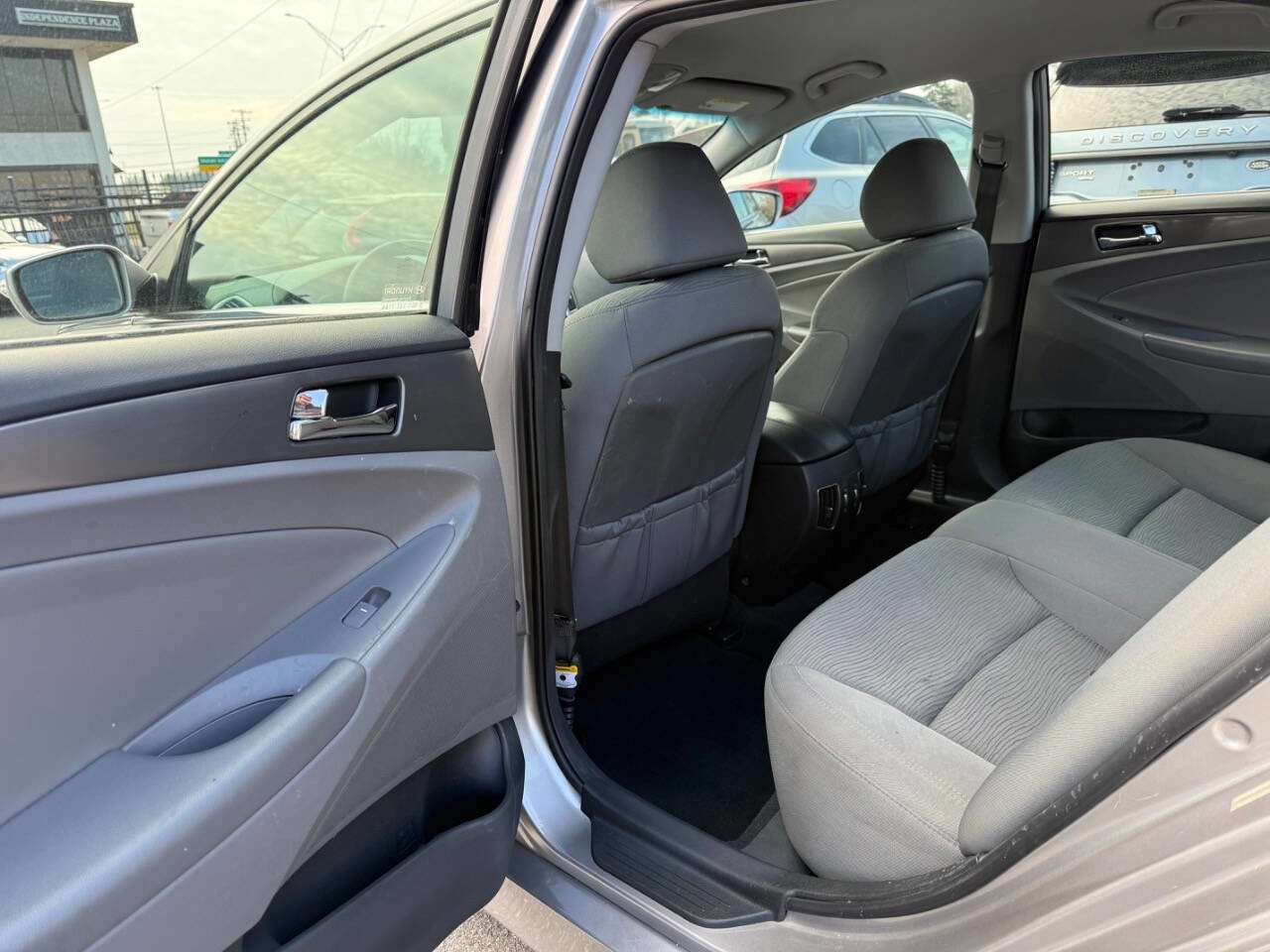 Used 2013 Hyundai Sonata Hybrid image 9