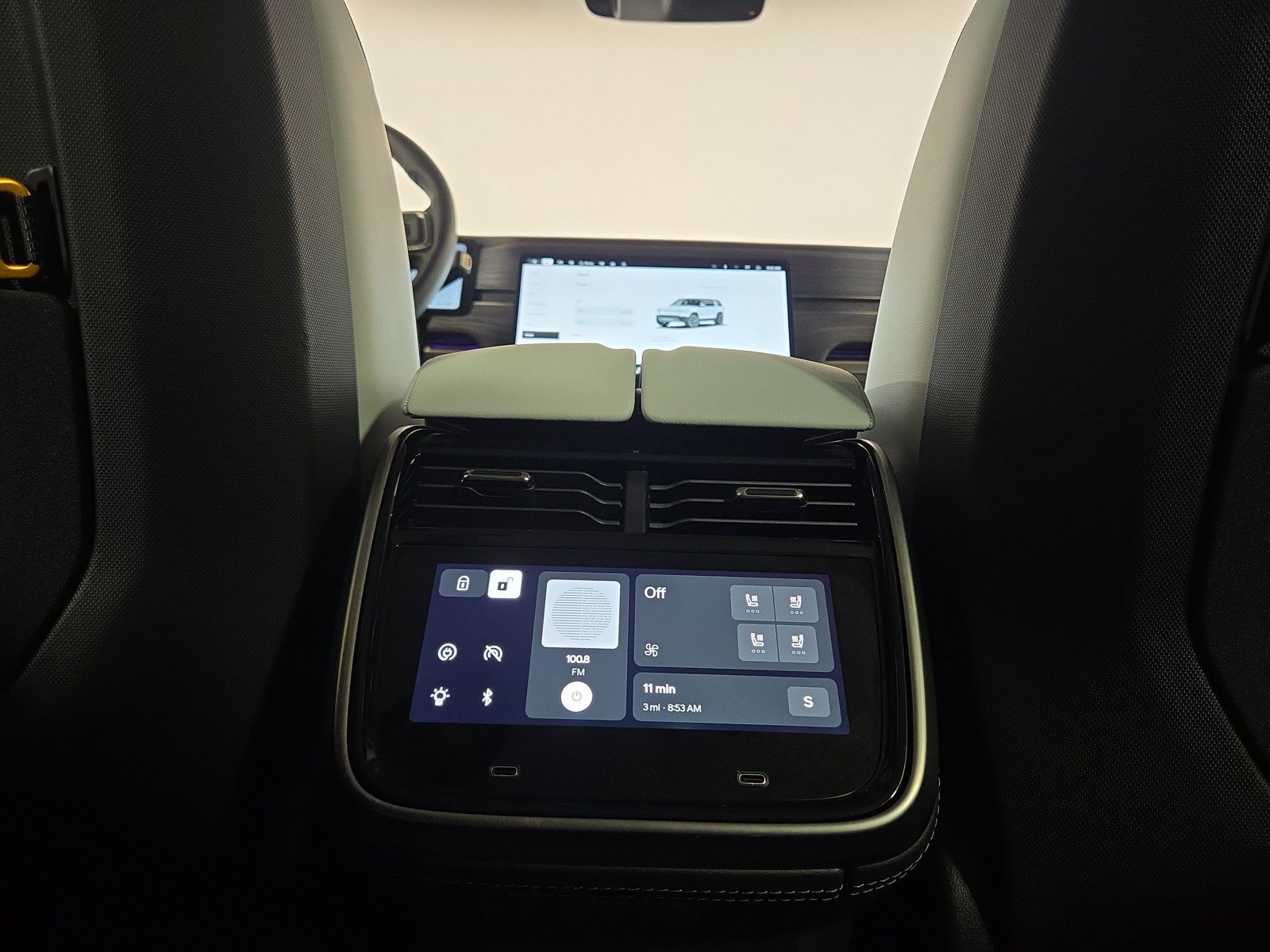 Used 2025 Rivian R1S Adventure AWD/4WD image 30