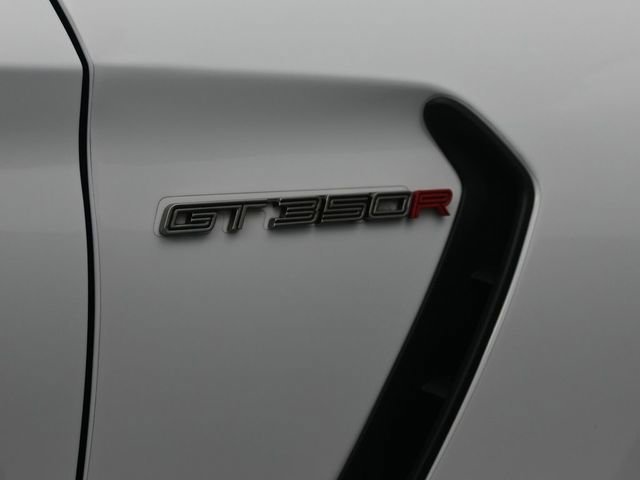 Used 2017 Ford Mustang Shelby GT350R w/ GT350R Equipment Group 920A image 39