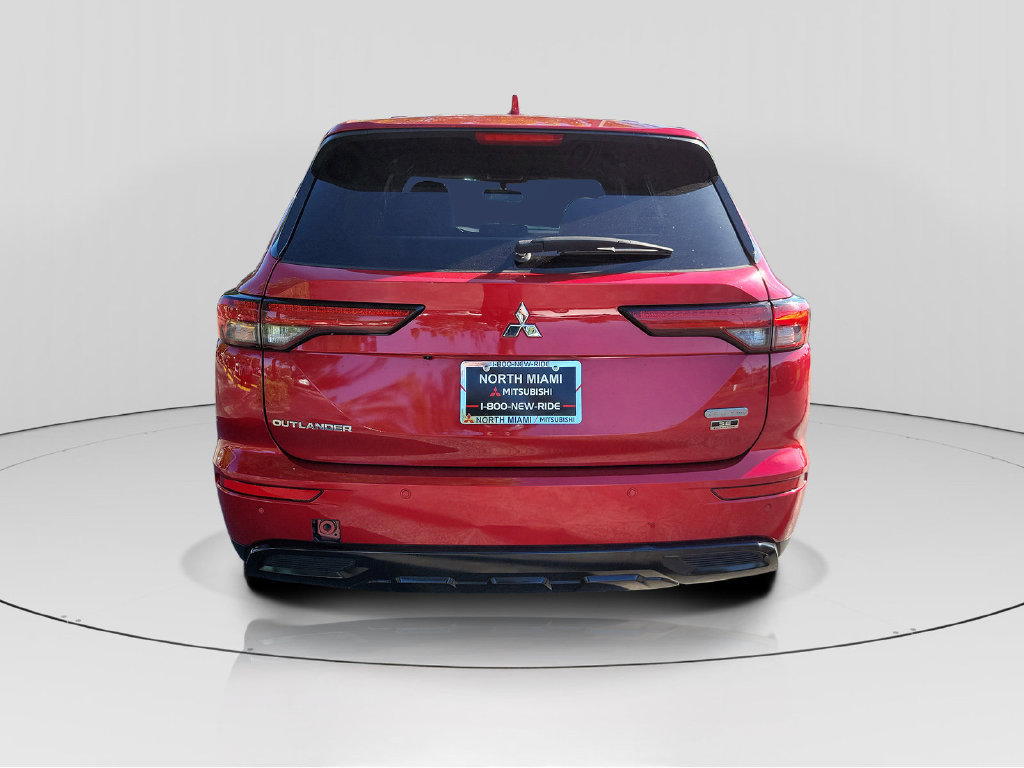 Used 2023 Mitsubishi Outlander SE Black Edition FWD image 6