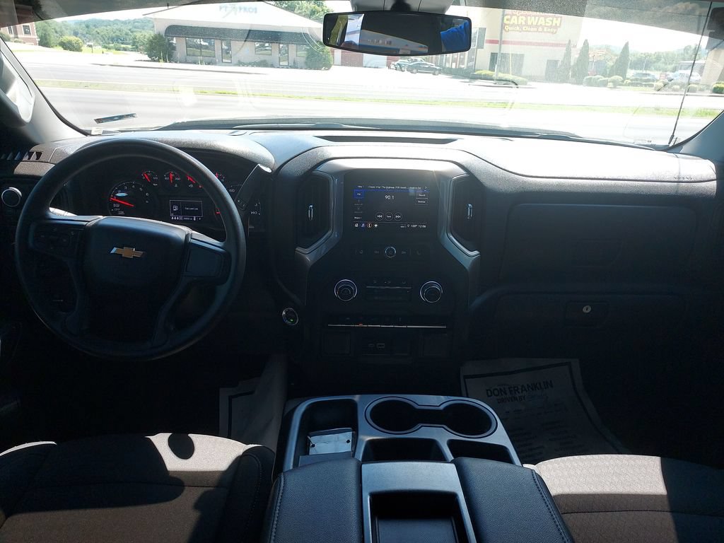 Used 2026 Chevrolet Silverado 1500 Custom AWD/4WD image 15