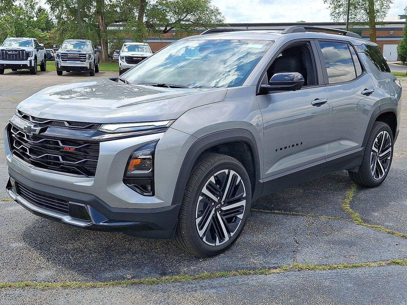 New 2026 Chevrolet Equinox RS w/ Safety and Technology Package AWD/4WD image 10