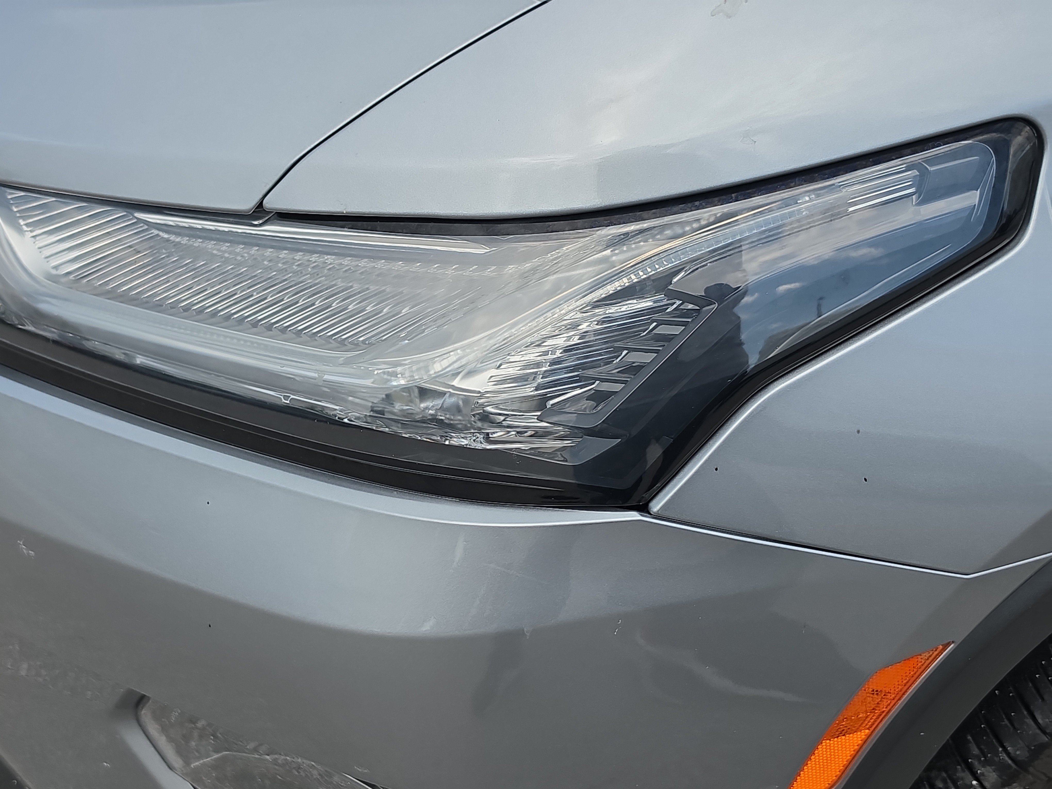 Used 2023 Chevrolet Traverse LS FWD image 23