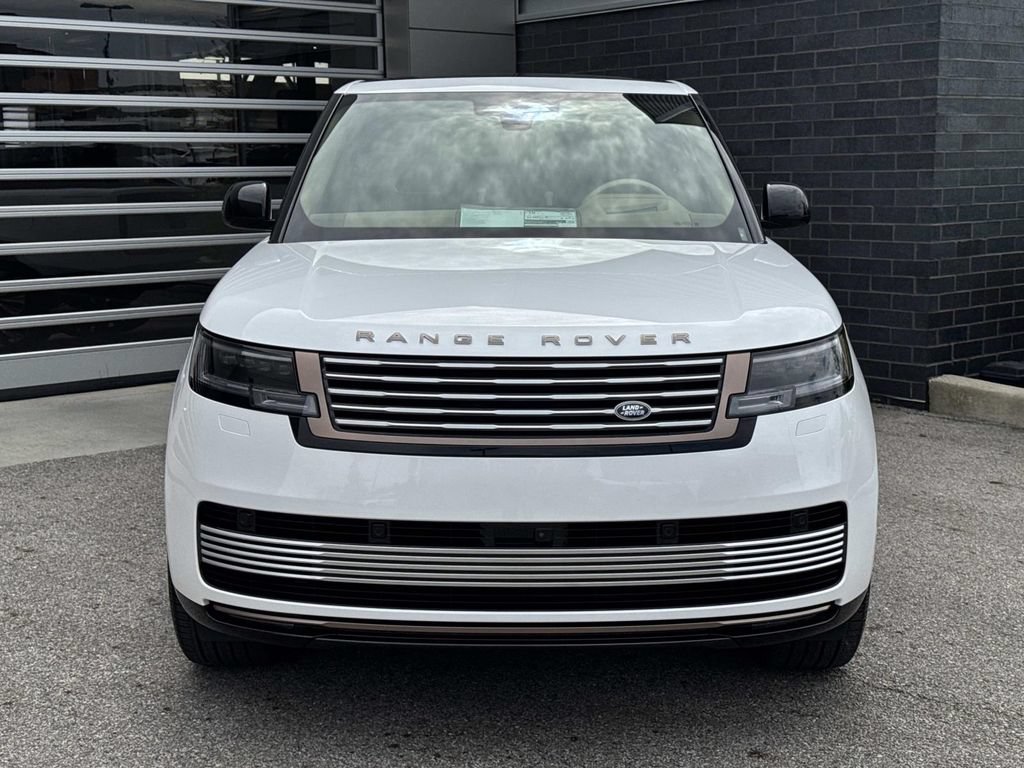 New 2026 Land Rover Range Rover SV AWD/4WD image 2