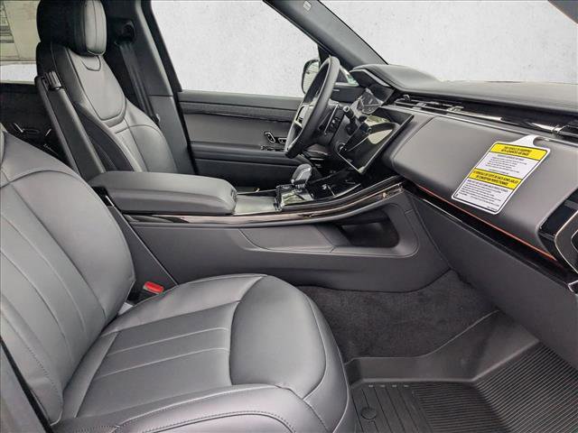 New 2026 Land Rover Range Rover Sport Dynamic SE AWD/4WD image 17