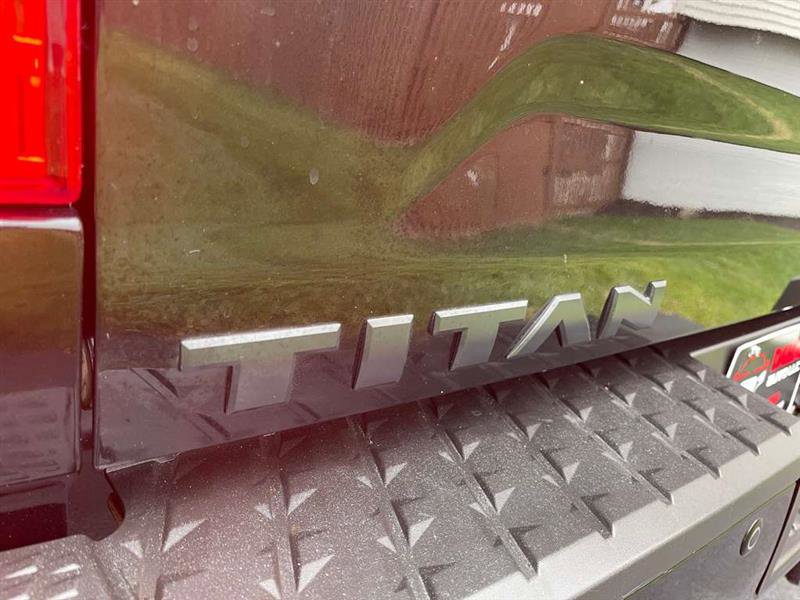 Used 2018 Nissan Titan SV w/ SV Convenience Package image 31