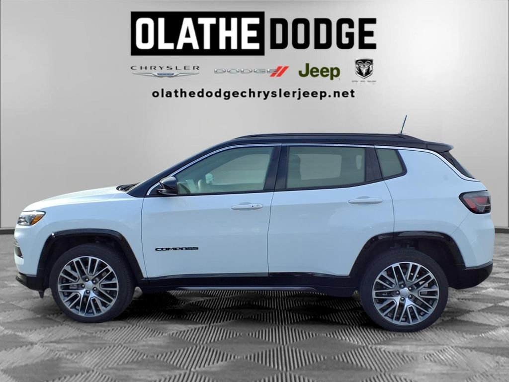 Used 2023 Jeep Compass Limited w/ Elite Group AWD/4WD image 20