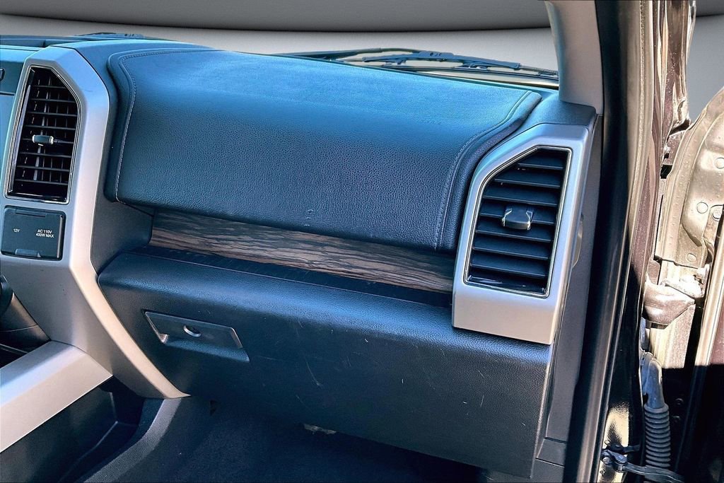 Used 2020 Ford F150 Lariat image 26