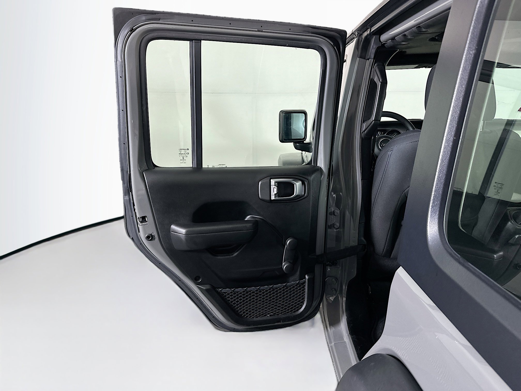 Used 2022 Jeep Wrangler Unlimited Sport image 25