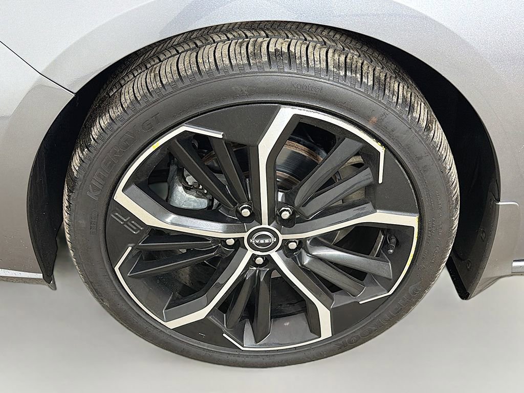 Used 2023 Nissan Altima 2.5 SR image 14